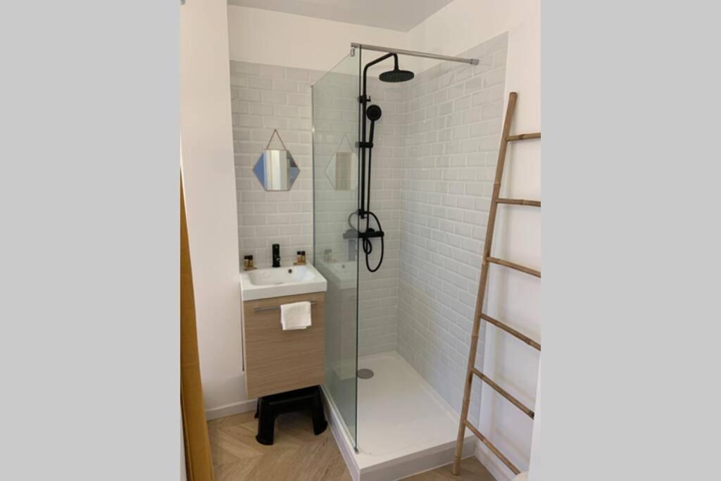 Les Bains De Mer Yourhosthelper Apartamento Bandol Exterior foto